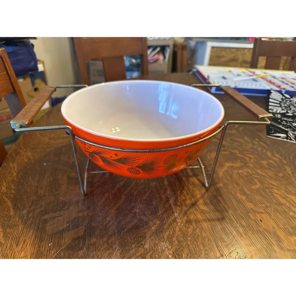 Vintage Pyrex Orange Pine Cone 1.5 Qt Bowl 402 with Metal Wood Handle Cradle MCM